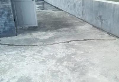 仪陇楼顶漏水维修公司分享下如何解决卫生间隐蔽部位漏水的问题?